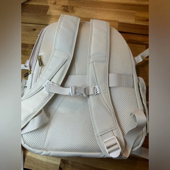ISAAC MIZRAHI New York Tik Tok Viral Backpack| NWT| Cream Color - Picture 5 of 16